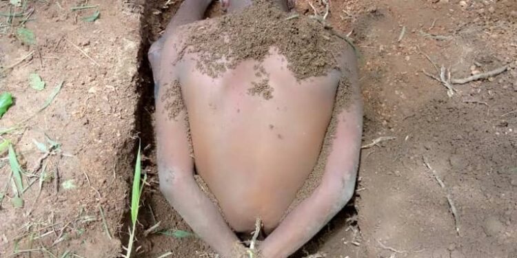 Côte d’Ivoire-Yamoussoukro/Pour soutirer de l’argent à ses parents : il organise son…