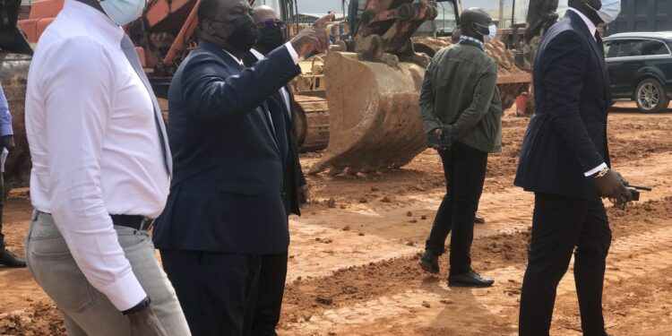 Unités de Transformation de cacao à Anyama: Adjoumani s’enquiert de l’état des travaux