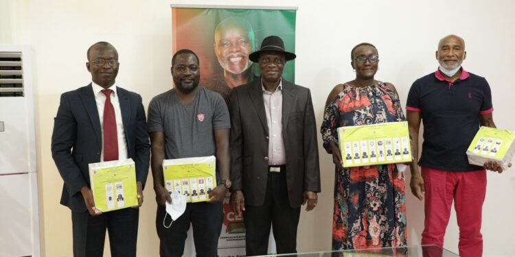 Côte d’Ivoire/Remise des affiches et specimens pour les législatives partielles: les conseils de Sourou Koné aux candidats