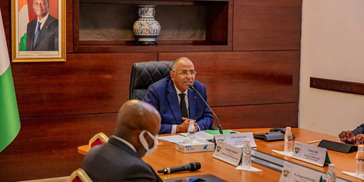 Economie : la digitalisation, une préoccupation majeure pour renforcer l’économie ivoirienne, indique le Premier Ministre Patrick Achi