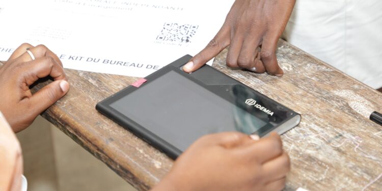 Election législative partielle, le Président de la Commission Electorale Indépendante (CEI), a effectué une visite de terrain dans la circonscription de Jacqueville.