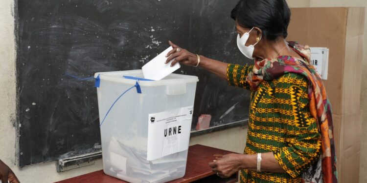 Election législative partielle, le Président de la Commission Electorale Indépendante (CEI), a effectué une visite de terrain dans la circonscription de Jacqueville.