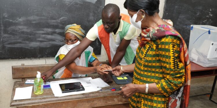Election législative partielle, le Président de la Commission Electorale Indépendante (CEI), a effectué une visite de terrain dans la circonscription de Jacqueville.