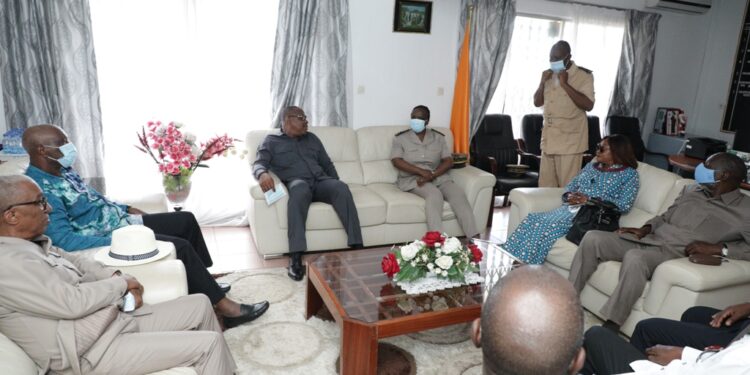 Election législative partielle, le Président de la Commission Electorale Indépendante (CEI), a effectué une visite de terrain dans la circonscription de Jacqueville.