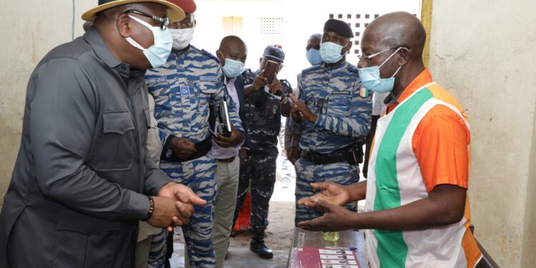 Election législative partielle, le Président de la Commission Electorale Indépendante (CEI), a effectué une visite de terrain dans la circonscription de Jacqueville.