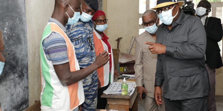 Election législative partielle, le Président de la Commission Electorale Indépendante (CEI), a effectué une visite de terrain dans la circonscription de Jacqueville.