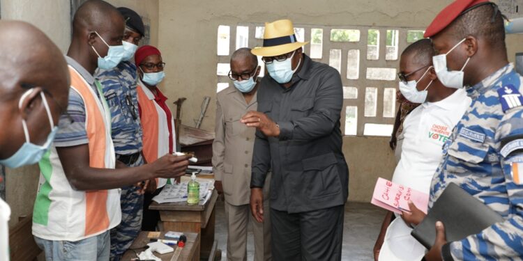 Election législative partielle, le Président de la Commission Electorale Indépendante (CEI), a effectué une visite de terrain dans la circonscription de Jacqueville.