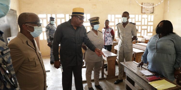 Election législative partielle, le Président de la Commission Electorale Indépendante (CEI), a effectué une visite de terrain dans la circonscription de Jacqueville.