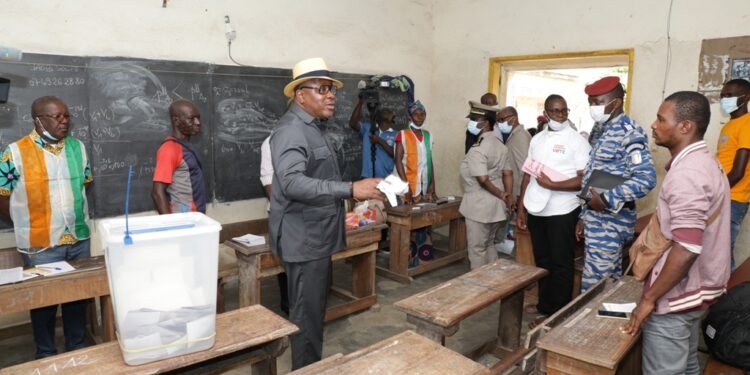 Election législative partielle, le Président de la Commission Electorale Indépendante (CEI), a effectué une visite de terrain dans la circonscription de Jacqueville.