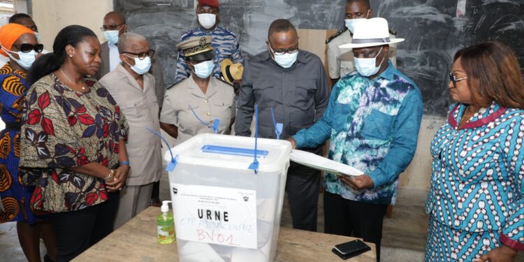 Election législative partielle, le Président de la Commission Electorale Indépendante (CEI), a effectué une visite de terrain dans la circonscription de Jacqueville.