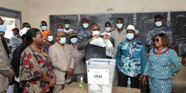 Election législative partielle, le Président de la Commission Electorale Indépendante (CEI), a effectué une visite de terrain dans la circonscription de Jacqueville.