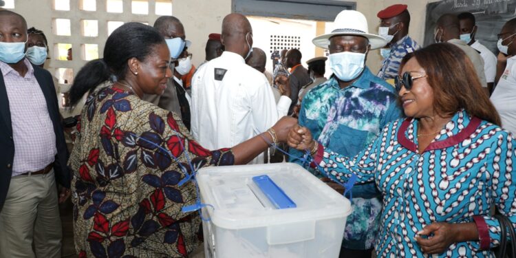 Election législative partielle, le Président de la Commission Electorale Indépendante (CEI), a effectué une visite de terrain dans la circonscription de Jacqueville.