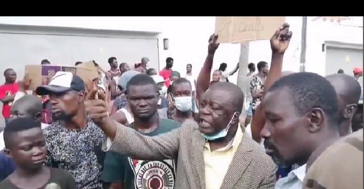 Retour de Gbagbo: les victimes manifestent devant la résidence qui va accueillir l’ex président