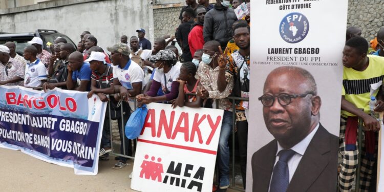 Côte d’Ivoire:  Les images du retour de Laurent Gbagbo à Abidjan, après dix années passer à la Cpi