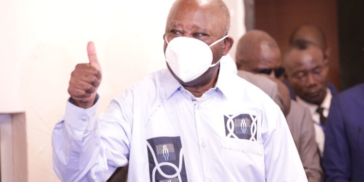 Côte d’Ivoire:  Les images du retour de Laurent Gbagbo à Abidjan, après dix années passer à la Cpi