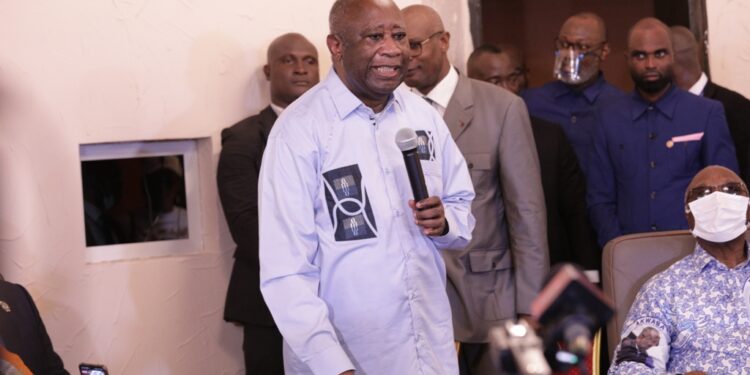 Côte d’Ivoire:  Les images du retour de Laurent Gbagbo à Abidjan, après dix années passer à la Cpi