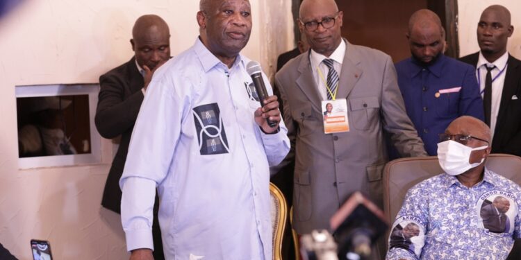 Côte d’Ivoire:  Les images du retour de Laurent Gbagbo à Abidjan, après dix années passer à la Cpi
