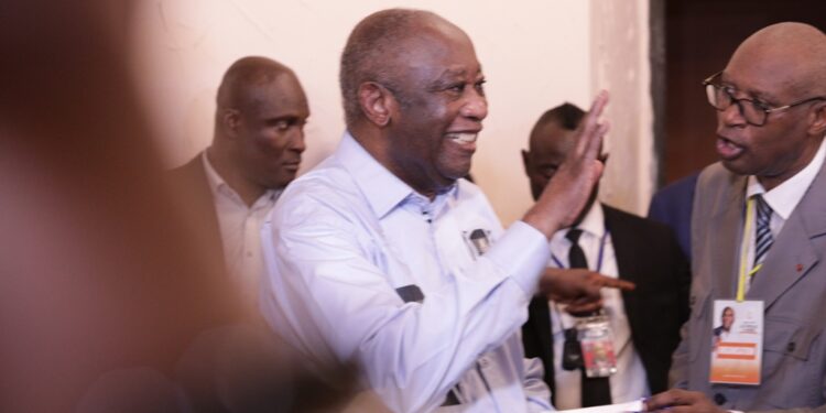 Côte d’Ivoire:  Les images du retour de Laurent Gbagbo à Abidjan, après dix années passer à la Cpi