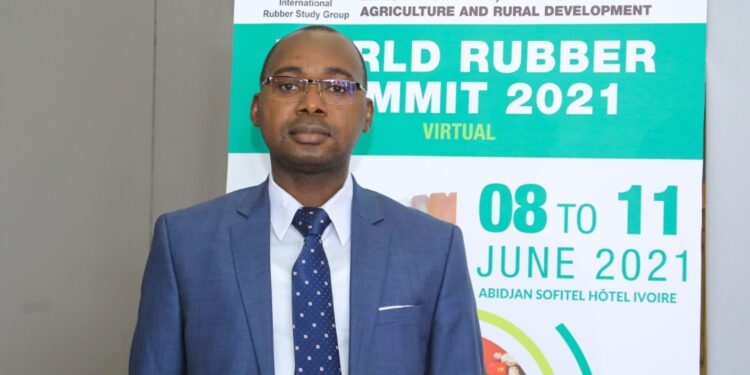 Amélioration des revenus de l’hévéaculture / Edmond Coulibaly (DG du Conseil Hévéa-Palmier à huile) : « Il y a un discours à faire porter sur le marché international »