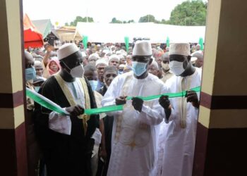 Sipilou : le Ministre Vagondo Diomandé fait don d’une mosquée à Yorodougou