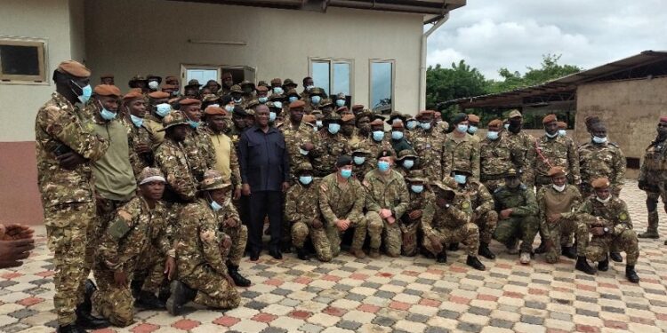 Côte d’Ivoire: Le ministre de la Défense réceptionne les bâtiments de la base des forces spéciales de Yamoussoukro