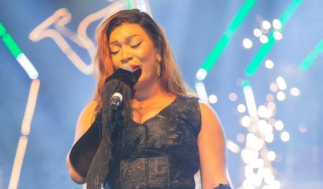 Josey remercie ses fans pour leur « amour » malgré les désagréments à son concert