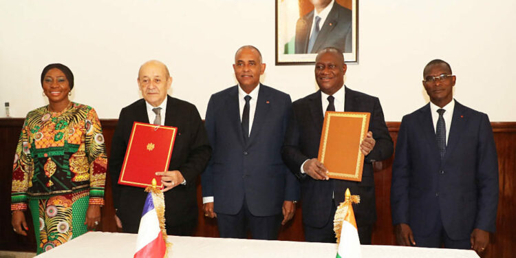 Gestion de l’Académie Internationale de lutte contre le terrorisme de Jacqueville : la Côte d’Ivoire et la France signent une convention