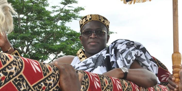 Tankesse : Le ministre Paulin Claude fait chef de tribu par le peuple Agni Bona