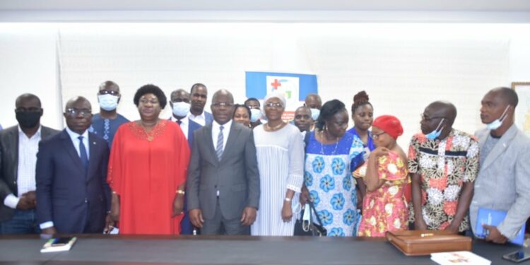 Côte d’Ivoire: Le ministre de la santé et les faîtières syndicales prennent des décisions fortes