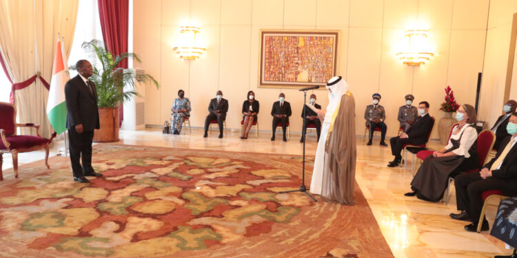 Climat sociopolitique en Côte d’Ivoire: Ouattara rassure les nouveaux  ambassadeurs