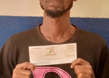  Abobo Baoulé : Interpellation d’un arnaqueur, émetteur de faux bons de carburant.