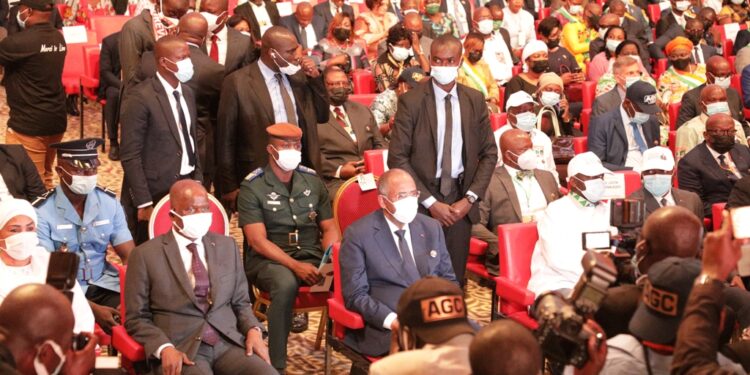 08 juillet 2020-08 juillet 2021. Les images de l’hommage du Rhdp à l’ex-Premier ministre AGC au Sofitel Hôtel-Ivoire Abidjan.