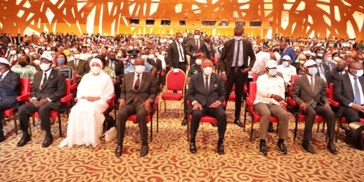 08 juillet 2020-08 juillet 2021. Les images de l’hommage du Rhdp à l’ex-Premier ministre AGC au Sofitel Hôtel-Ivoire Abidjan.