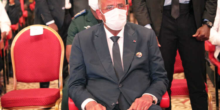 08 juillet 2020-08 juillet 2021. Les images de l’hommage du Rhdp à l’ex-Premier ministre AGC au Sofitel Hôtel-Ivoire Abidjan.