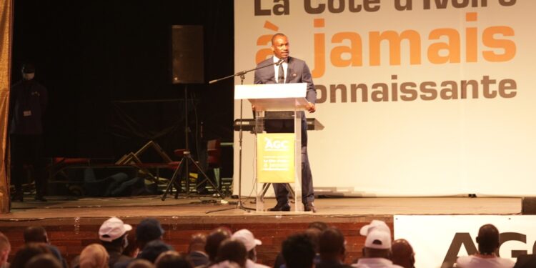 08 juillet 2020-08 juillet 2021. Les images de l’hommage du Rhdp à l’ex-Premier ministre AGC au Sofitel Hôtel-Ivoire Abidjan.