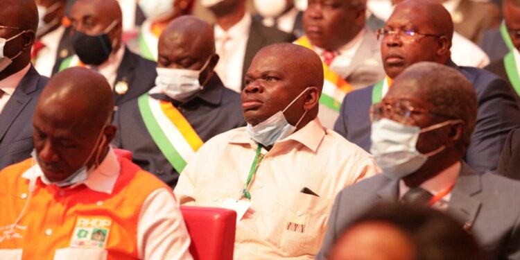 08 juillet 2020-08 juillet 2021. Les images de l’hommage du Rhdp à l’ex-Premier ministre AGC au Sofitel Hôtel-Ivoire Abidjan.