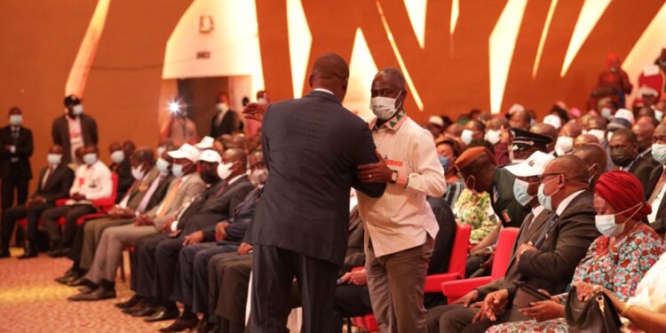 08 juillet 2020-08 juillet 2021. Les images de l’hommage du Rhdp à l’ex-Premier ministre AGC au Sofitel Hôtel-Ivoire Abidjan.