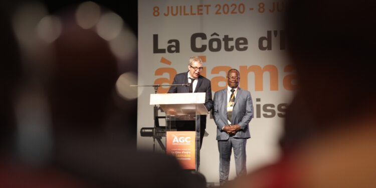 08 juillet 2020-08 juillet 2021. Les images de l’hommage du Rhdp à l’ex-Premier ministre AGC au Sofitel Hôtel-Ivoire Abidjan.