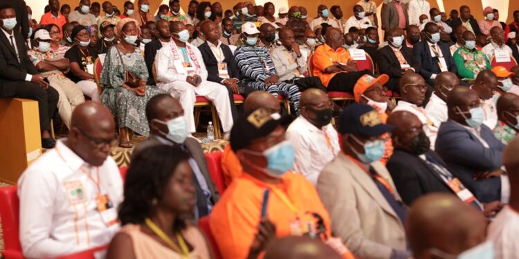 08 juillet 2020-08 juillet 2021. Les images de l’hommage du Rhdp à l’ex-Premier ministre AGC au Sofitel Hôtel-Ivoire Abidjan.