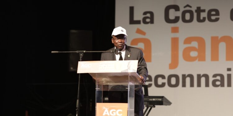 08 juillet 2020-08 juillet 2021. Les images de l’hommage du Rhdp à l’ex-Premier ministre AGC au Sofitel Hôtel-Ivoire Abidjan.