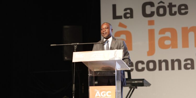 08 juillet 2020-08 juillet 2021. Les images de l’hommage du Rhdp à l’ex-Premier ministre AGC au Sofitel Hôtel-Ivoire Abidjan.