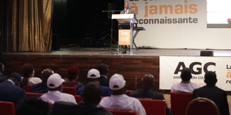 08 juillet 2020-08 juillet 2021. Les images de l’hommage du Rhdp à l’ex-Premier ministre AGC au Sofitel Hôtel-Ivoire Abidjan.