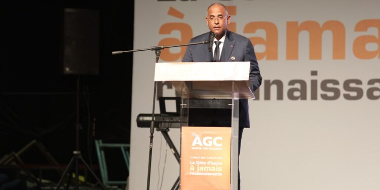 08 juillet 2020-08 juillet 2021. Les images de l’hommage du Rhdp à l’ex-Premier ministre AGC au Sofitel Hôtel-Ivoire Abidjan.