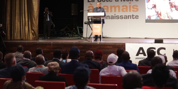 08 juillet 2020-08 juillet 2021. Les images de l’hommage du Rhdp à l’ex-Premier ministre AGC au Sofitel Hôtel-Ivoire Abidjan.