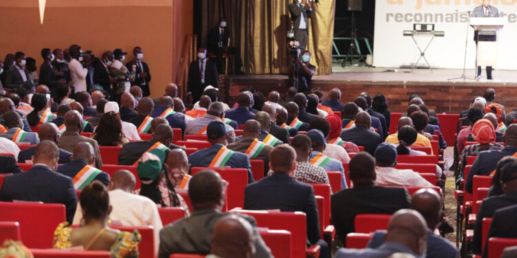 08 juillet 2020-08 juillet 2021. Les images de l’hommage du Rhdp à l’ex-Premier ministre AGC au Sofitel Hôtel-Ivoire Abidjan.