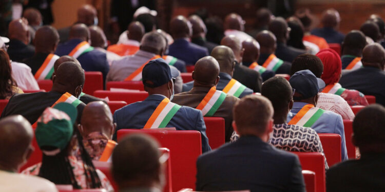 08 juillet 2020-08 juillet 2021. Les images de l’hommage du Rhdp à l’ex-Premier ministre AGC au Sofitel Hôtel-Ivoire Abidjan.