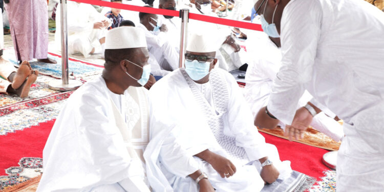 Les images de la prière de la Tabaski (Aid-El-Kébir) à la grande mosquée de la Riviera Golf en présence du président Alassane Ouattara