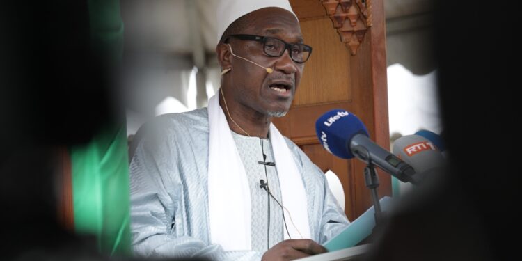 Les images de la prière de la Tabaski (Aid-El-Kébir) à la grande mosquée de la Riviera Golf en présence du président Alassane Ouattara