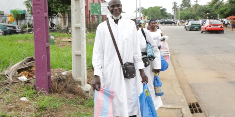 Les images de la prière de la Tabaski (Aid-El-Kébir) à la grande mosquée de la Riviera Golf en présence du président Alassane Ouattara