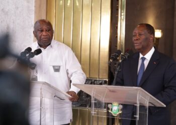 Les images de la rencontre du président Alassane Ouattara et l’ex-président Laurent Gbagbo le mardi 27 juillet au palais présidentiel à Abidjan.